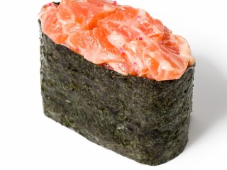 Острые суши с лососем в Рузе